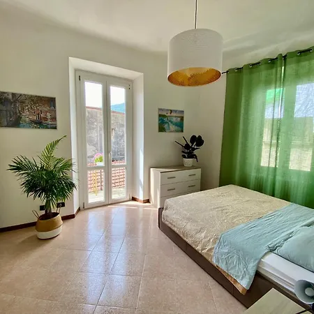 With Partial View On Apartament *